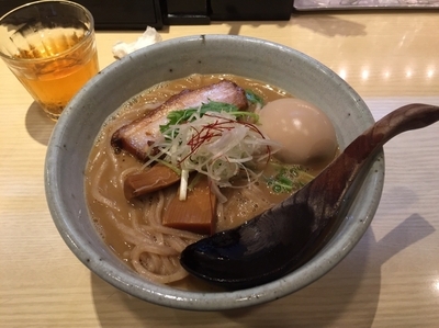 「味玉ラーメン大盛り」@麺や 高倉二条の写真