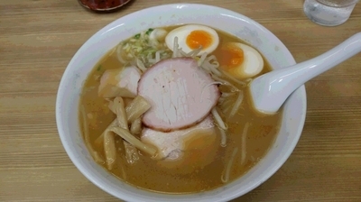「味噌ラーメン＋たまご」@らーめん山田の写真