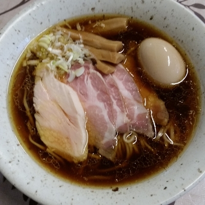 「らーめん(750円)」@麺工 小烏丸の写真