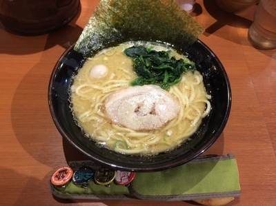 「ラーメン（並）」@横浜家系ラーメン 壱角家 南池袋店の写真