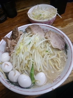 「7月7日限定？【塩】ミニラーメン650円うずら100円野菜」@ラーメン二郎 新小金井街道店の写真