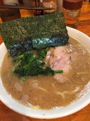 「中盛チャーシュー硬め濃いめ」@洞くつ家の写真