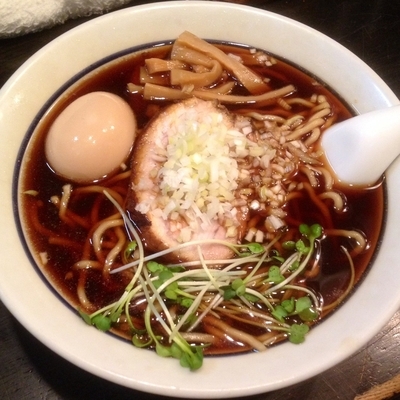 「じらいや屋らぁめん（醤油）」@ラーメン工房 じらい屋の写真