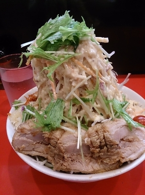 「冷やし中華 中  ＋豚2枚追加」@用心棒Ⅱ階の写真