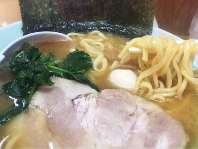 「ラーメン(650円)」@ラーメン壱六家 磯子本店の写真
