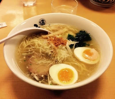 「塩玉ラーメン」@塩専門 ひるがお 東京駅店の写真