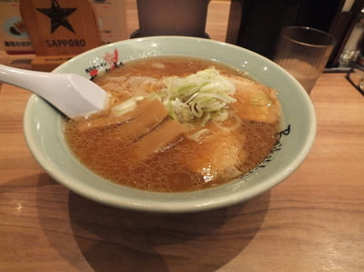 「醤油ラーメン」@梅光軒 新千歳空港店の写真