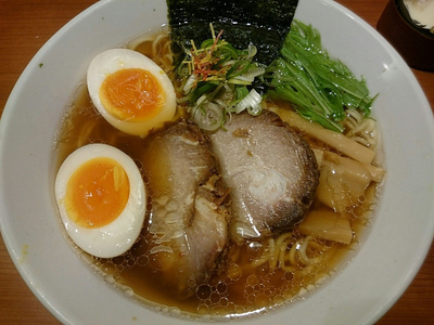 「東京駅醤油 中華そば」@東京の中華そば ちよがみの写真