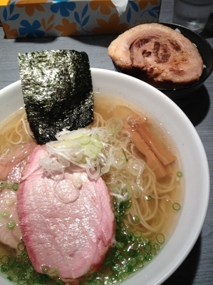 「煮干蕎麦(塩、細麺)＋肉１枚＋ご飯」@喜乃壺の写真