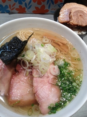 「煮干蕎麦(塩、細麺)＋肉一枚＋ご飯」@喜乃壺の写真