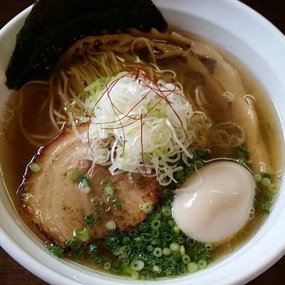 「【７月木曜限定】味玉烏賊煮干そば ８５０円」@麺や 飛来の写真