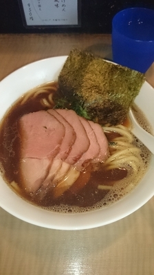 「濃口煮干しラーメン＋チャーシュー 1050円」@菜の写真