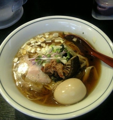 「岩手×薫味玉らーめん(醤油)」@雨ニモマケズの写真