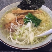 鶏出汁淡麗塩ラーメン（￥680）
