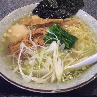 「鶏出汁淡麗塩ラーメン（￥680）」@鳥七の写真