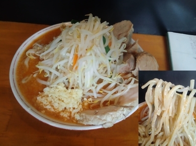 「みそ小豚850円+味玉100円」@いがみその写真