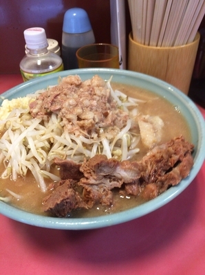 「大盛りチャーシュー」@ラーメン二郎 歌舞伎町店の写真