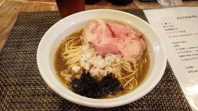 「黒胡椒そば」@灰汁中華 丿貫の写真