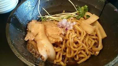 「限定まぜそばブラック　800円」@ラーメン NewYork × NewYorkの写真