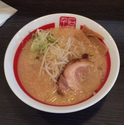 「らーめん（500円）」@千石自慢らーめん 王子店の写真