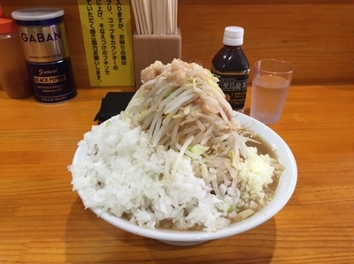「大ラーメン全増し脂ダブルタマネギトッピング」@ラーメン角次の写真