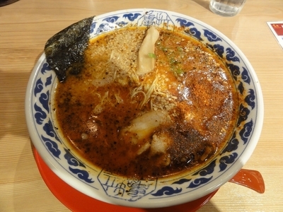 「昔味　赤」@らーめん 亀王 阪急東通り店の写真