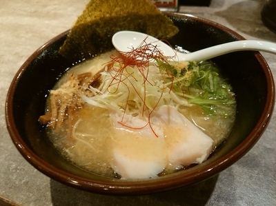 「【塩そば(中盛・180g)750円】→600円」@麺処 湊生の写真