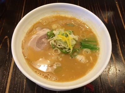 「濃厚旨コク鶏そば」@吉田商店の写真