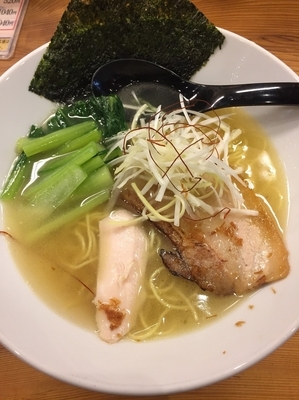 「純鶏ホタテ塩らーめん￥８３０」@三代目麺処 「まるは」極 船橋店の写真