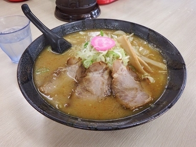 「味噌ラーメン」@ラーメンさんぱち 千歳店の写真