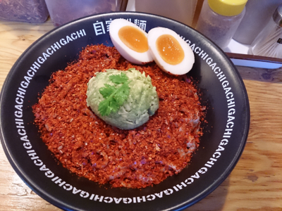 「[限定]冷やっと辛い！油そば（＋味玉）」@油そば専門店 GACHIの写真