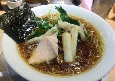 「蛤SOBA 950円」@むぎとオリーブ マーチエキュート神田万世橋店の写真