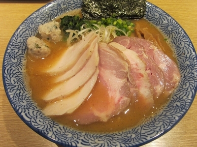 「濃厚魚介チャーシューそば（１０５０円）＋中盛」@麺屋 一燈の写真