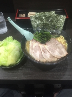 「チャーシュー麺 キャベツ 固め濃いめ多め」@らーめん家 せんだい 鶴ヶ峰本店の写真