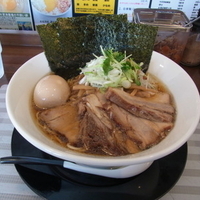 特製比内地鶏と煮干しの醤油らーめん 1000円