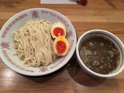 「つけ麺（煮干）870円、味玉150円」@麺や 七彩 八丁堀店の写真