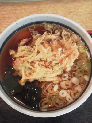 「天ぷらそば\410」@めん処 おばたの写真