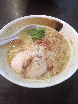 「濃厚鶏白湯そば」@濃厚鶏そば 麺屋武一 秋葉原店の写真