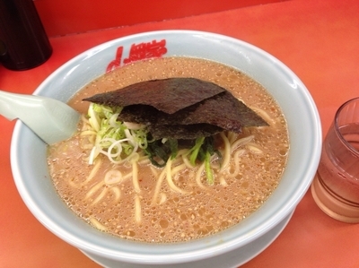 「味噌ラーメン（大）790円」@ラーメン山岡家 厚木店の写真