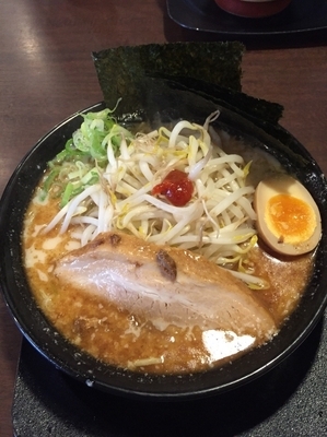 「和風とんこつラーメン+海苔 790円」@麺屋むげんの写真