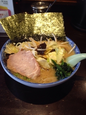 「野菜ラーメン中盛り」@とんぱた亭 新子安店の写真