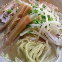 美そば（750円）ごはん（100円）