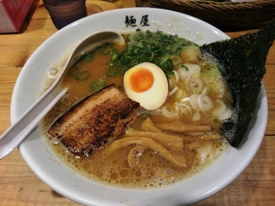 「鶏白湯魚介らーめん」@麺屋 辰の写真