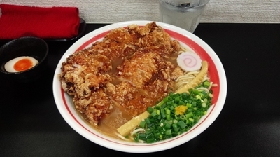 「揚げチキン麺」@自家製麺SHINの写真