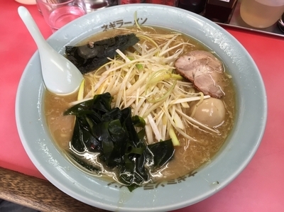「ねぎラーメン（中）900円」@ラーメンショップ 堀切店の写真