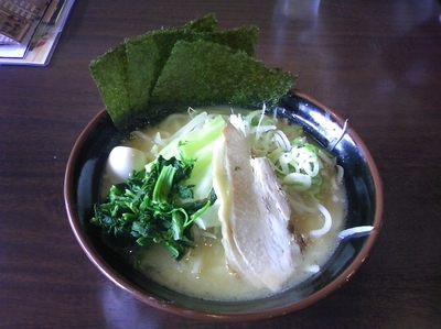 「味噌らーめん（中太麺）」@吟家 誉田店の写真