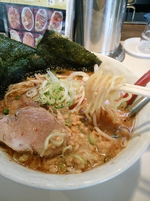 「味噌納豆らーめん（赤味噌）880円」@ラーメンとん太 大洗店の写真