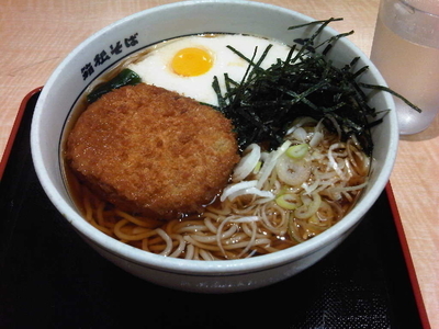 「山かけそば(410円)+コロッケ(120円)」@名代 箱根そば 狛江店の写真