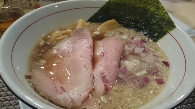 「背脂煮干しそば」@らーめん セアブラノ神 壬生本店の写真