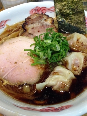 「「限定」ィヨコハマブラック」@流星軒の写真